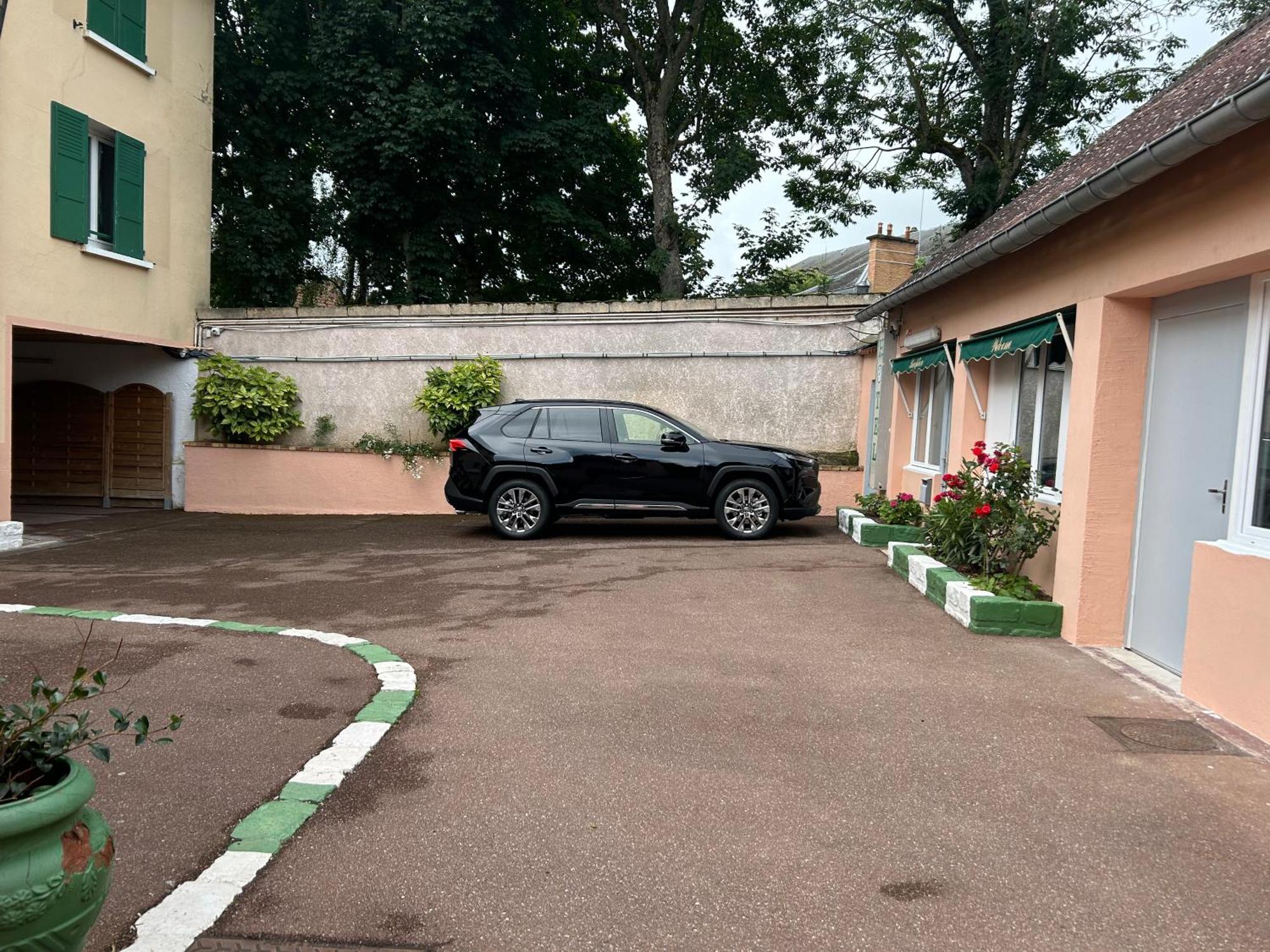 Hotel Saint - Charles Rambouillet Eksteriør billede